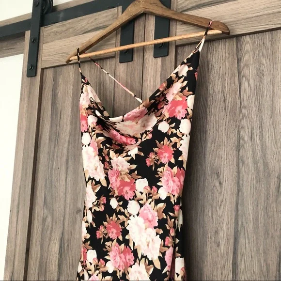 Lulus Moment of Chic Black Floral Print Satin Lace-Up Midi Dress - Picture 4 of 8